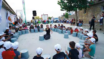 Diyarbakırlı çocuklar kendi mahallelerinde müzik şöleni hazırlıyor