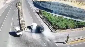 Birecik yolunda üç kişinin yaşamını yitirdiği o kazanın görüntüleri izlendi