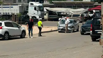 Siirt Kurtalan yolunda iki araç çarpıştı