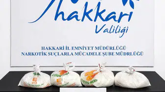 Hakkari polisinden zehir tacirlerine yönelik geniş kapsamlı operasyon