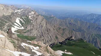 Hakkari Cilo Dağı zirvesinde kaybolan dağcıyı bulmak için seferberlik sürüyor