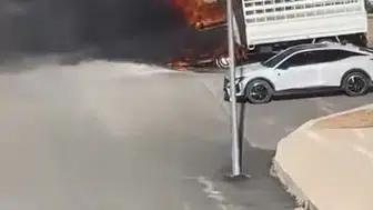 Elazığ’da park halindeki araç küle döndü