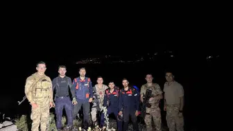 Şırnak Ballıkaya bölgesinde mahsur kalan mühendisleri askeri helikopter kurtardı