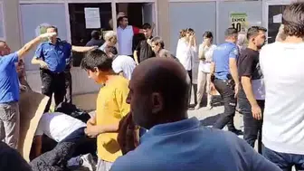 Elazığda ikinci kattan düşen küçük çocuk için mahalleli seferber oldu