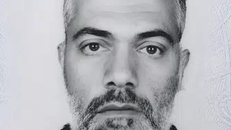 Şanlıurfa Karaköprü yolunda park halindeki kamyonette cansız beden bulundu