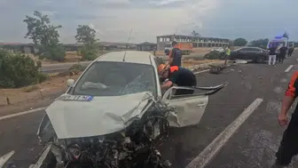 Elazığ-Malatya karayolunda otomobiller çarpıştı, 2 kişi yaralandı