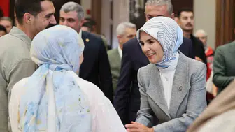 Bakan Göktaş Mardin'de şehit yakınları ve gazilerle buluştu