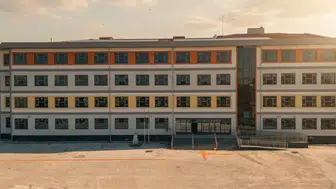 Diyarbakır’da eğitim seferberliği: Bağlar’da iki dev okul kapılarını açmaya hazırlanıyor