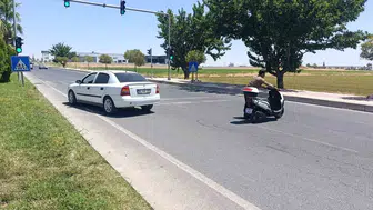 Şanlıurfa yolunda otomobil ile motosikletin karıştığı kazada bir kişi yaralandı