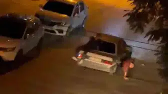 Bagajda oturan genç ani frenle yola savruldu