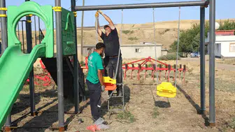 Diyarbakırda çocuklar için 39 kırsal mahalleye yeni oyun alanları yapıldı