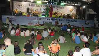 Karaköprü Mesire Alanında Urfa Türküleriyle Renkli Bir Akşam Yaşandı
