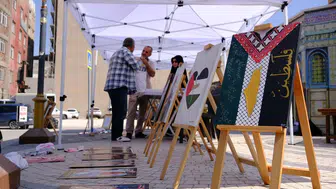 Vanlılar Gazze dramını gözler önüne sermek için meydanda buluştu