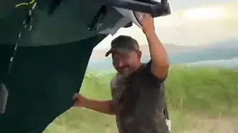 Ağın'da fırtınaya yakalanan balıkçıların çadır mücadelesi kamerada