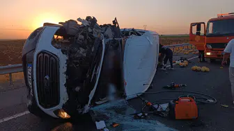 Diyarbakır Çınar yolunda minibüs ve traktör çarpıştı 2 can kaybı