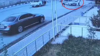Siirt Baykan'da kendi kendine hareket eden otomobili vatandaşlar son anda durdurdu