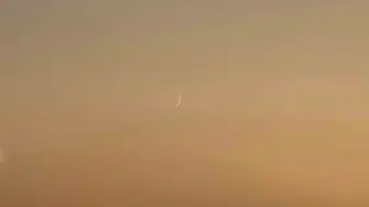 Van gökyüzünde oluşan hilal izleyenlere görsel bir şölen sundu