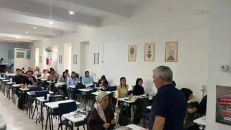 Çermik'te öğrenciler belediyenin etüt merkezinde hedefe kilitlendi