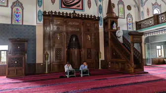 Özalp ilçesinde Kur’an eğitimi alan öğrenciler hünerlerini yarışmada sergiledi