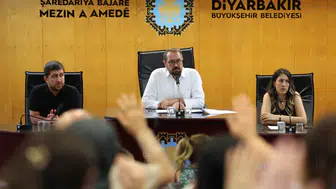 Diyarbakır Büyükşehir Belediyesi’nde yeni dönem: Meclis 1. Başkan Vekilliği koltuğuna Evin Yelboğa oturdu
