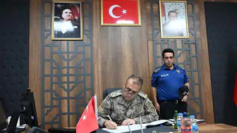 Emniyet Müdürü Sazak, Beytüşşebap'ta polislerle buluştu