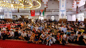 Vanlı binlerce öğrenci yaz dönemi Kur’an eğitimini başarıyla tamamladı