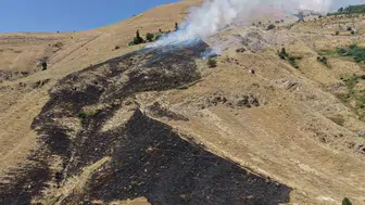 Bitlis kırsalındaki örtü yangını köylülerin ve ekiplerin çabasıyla söndürüldü