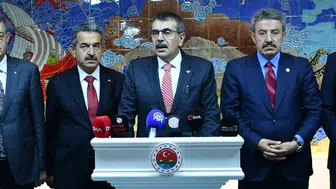 Şırnakta eğitim toplantısına katılan Bakan Tekin toplumsal sürece vurgu yaptı