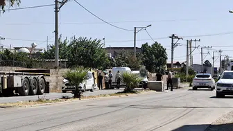 Kızıltepe ilçesinde elindeki tüfeğin ateş almasıyla bir genç ağır yaralandı