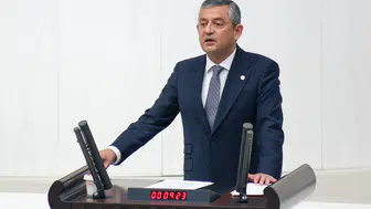 Özgür Özel'in 62 fezlekesi Ankara'da dengeleri değiştirdi: CHP'den beklenmedik dokunulmazlık çıkışı
