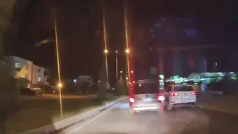 Elazığ trafiğinde tehlikeli sürüş kamerada