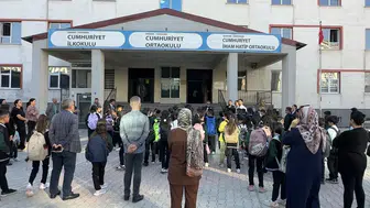 Yüksekova'da 30 bin öğrenci yeni eğitim yılına merhaba dedi