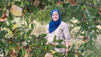 Tunceli'de bir kadın üretici atıl toprakları badem bahçesine dönüştürdü