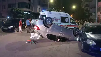 Şanlıurfa Karaköprü'de trafik kazası sonucu bir polis memuru yaralandı