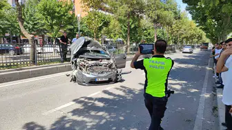 Batman Turgut Özal Caddesi üzerinde otomobil takla attı