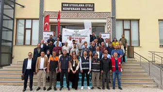 Van afetlere karşı yeni yol haritasını belirliyor