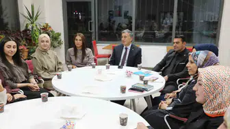 Ağrı'da öğretmenler Maarif'in Kalbinde Kitap Sohbetleri ile bir araya geliyor
