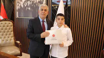 Elazığlı öğrenci hafızlık yarışmasında bölge birinciliğini kazandı
