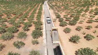Birecik ilçesinde 40 kilometrelik grup yolu yenileniyor