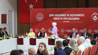 Bakan Göktaş Hakkari'de Terörsüz Türkiye Hedefini Anlattı