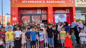 Diyarbakırlı öğrencilere MHP İl Başkanlığından eğitim desteği eli uzandı