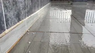 Şanlıurfa aniden bastıran dolu ve yağmurla serinledi