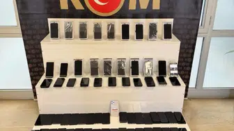 Muş polisinden kaçakçılık operasyonu: Çok sayıda cihaz ve tütün yakalandı