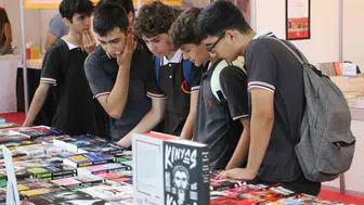Diyarbakır 10. Kitap Fuarı kitapseverleri ağırlamaya devam ediyor