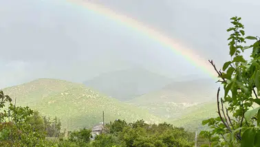 Elazığ semalarında yağmur sonrası renkli manzara