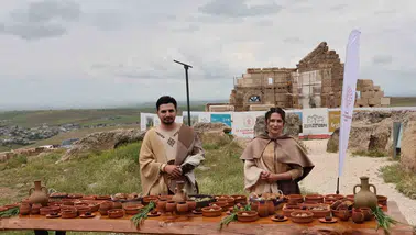 Zerzevan Kalesi’nde bin yıllık Roma sofrası kuruldu