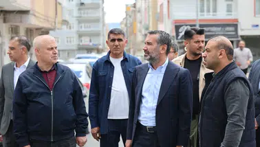Elazığ’da asfalt mesaisi Nailbey Mahallesi’nde hız kazandı