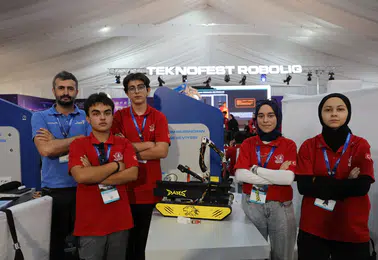 Kayserili öğrenciler Şanlıurfa TEKNOFEST sahnesinde yerli teknolojiyle yarışıyor