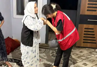 Silopi’de Kızılay eli iki kız kardeşin hayatına dokundu