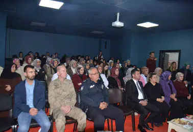 Bulanık ilçesinde madde bağımlılığına karşı ailelere özel eğitim verildi